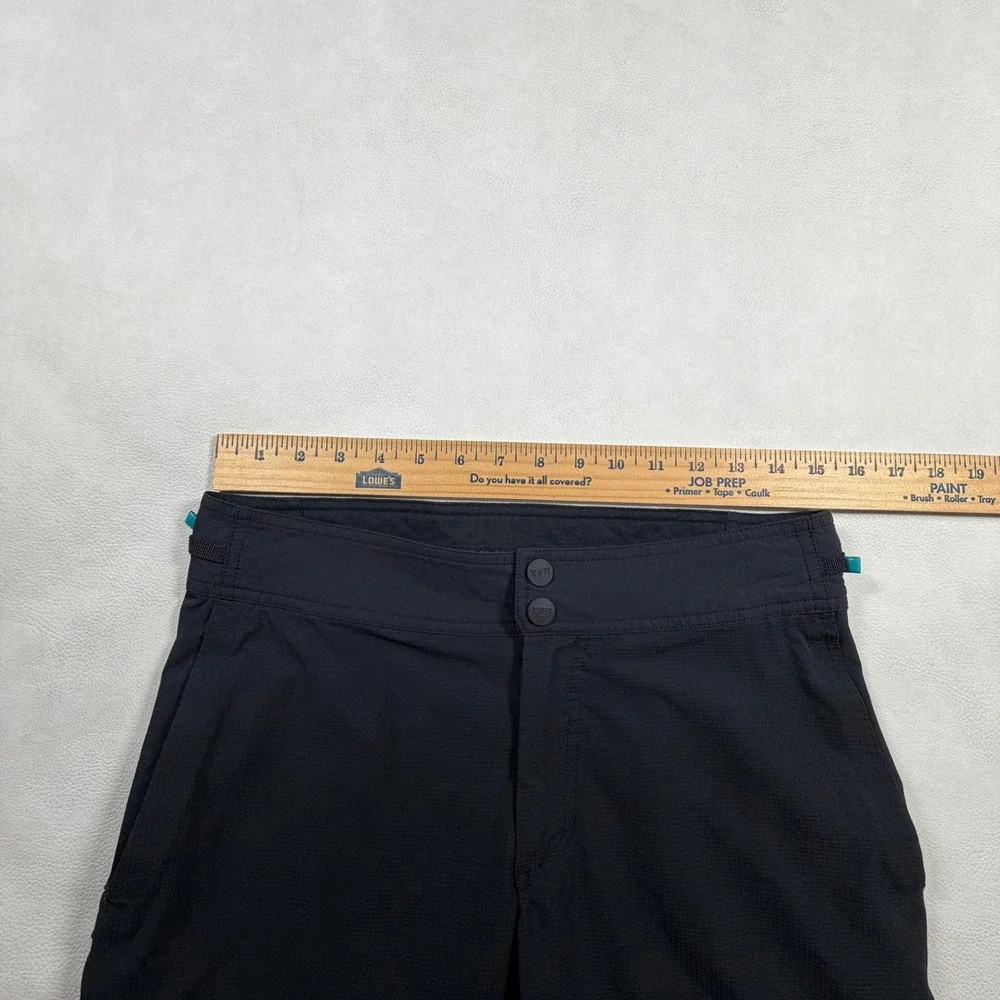 Yeti Turq Mens Mountain Bike Shorts Black Size Medium MTB Cycling Trail Biking‎
